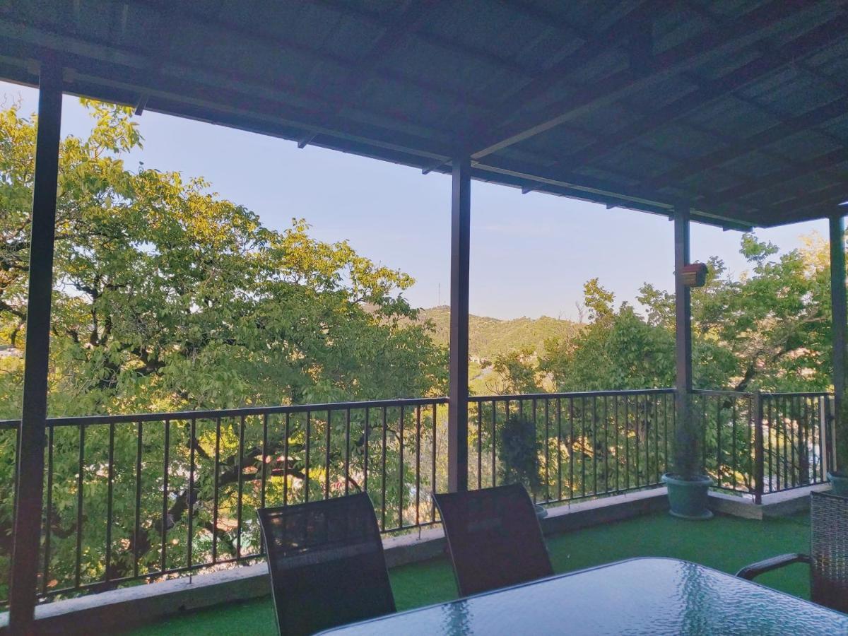 קוטאיסי Guest House Royal Comfort With Terrace מראה חיצוני תמונה