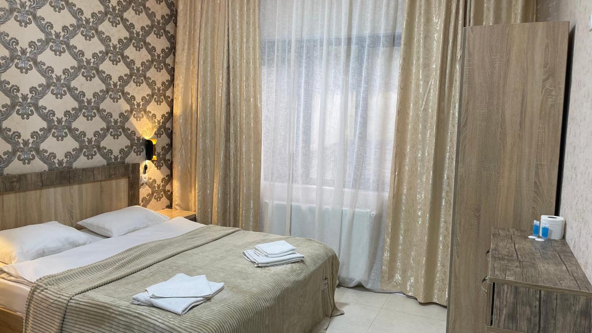קוטאיסי Guest House Royal Comfort With Terrace מראה חיצוני תמונה