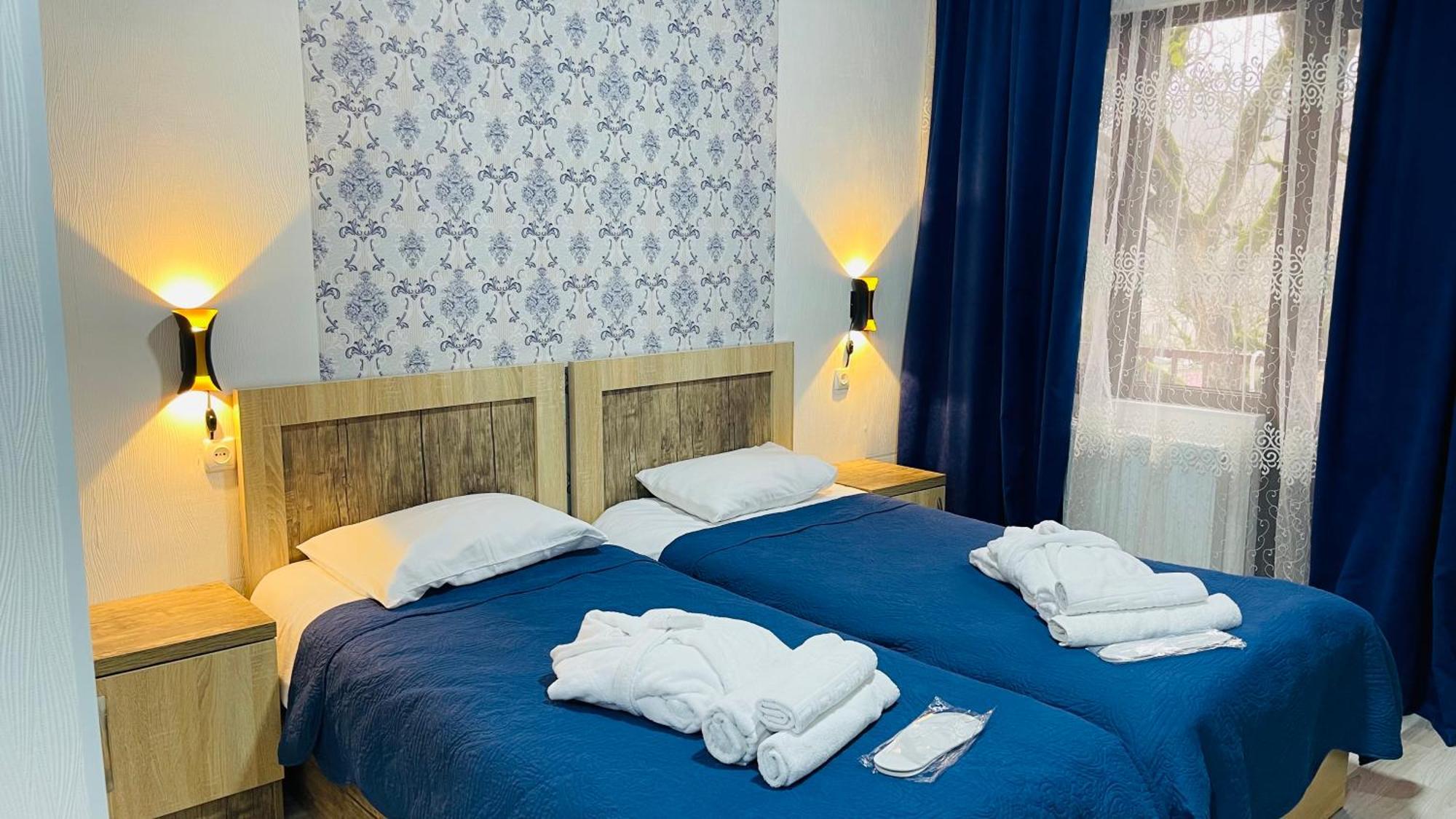 קוטאיסי Guest House Royal Comfort With Terrace מראה חיצוני תמונה