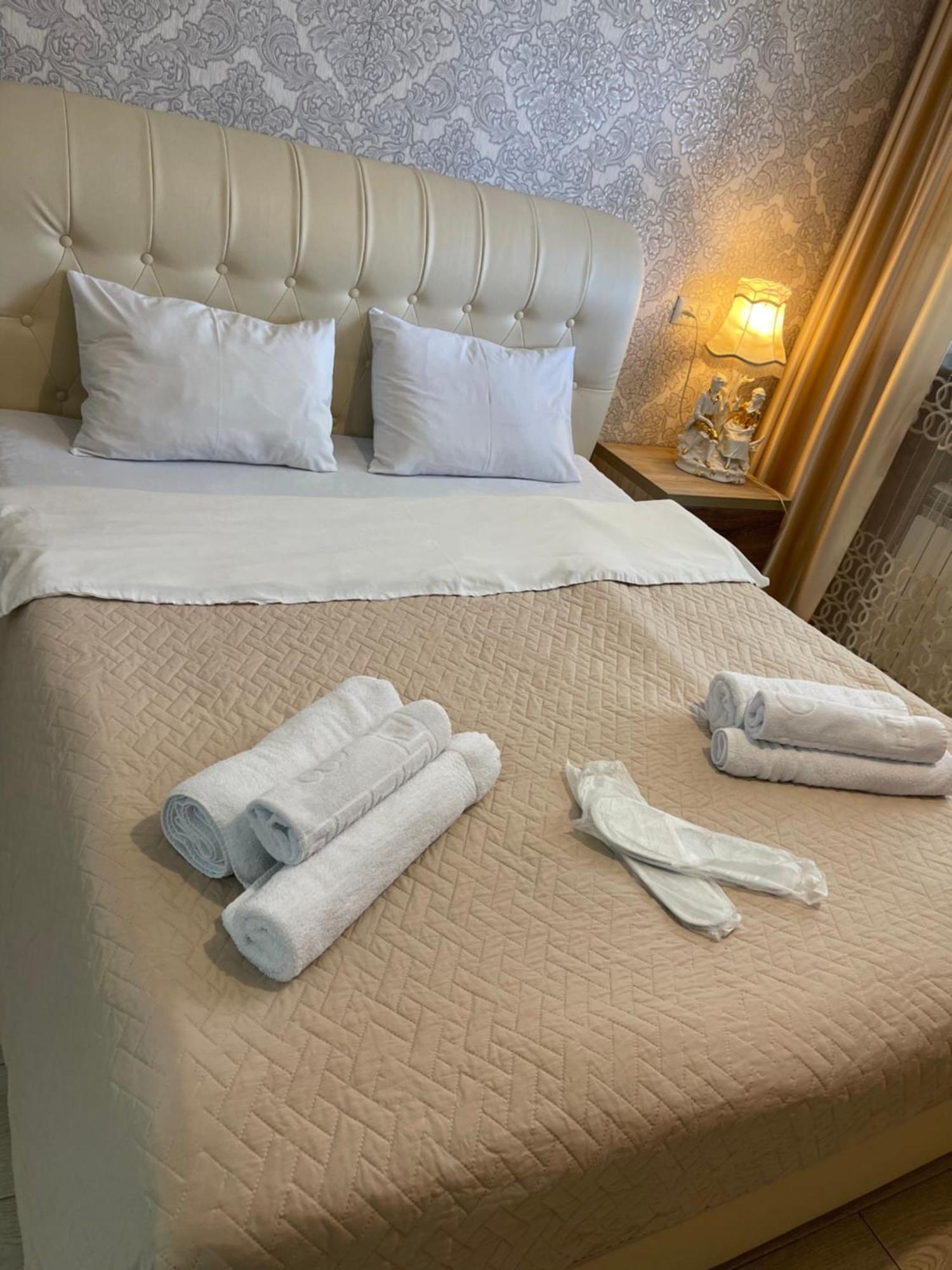 קוטאיסי Guest House Royal Comfort With Terrace מראה חיצוני תמונה